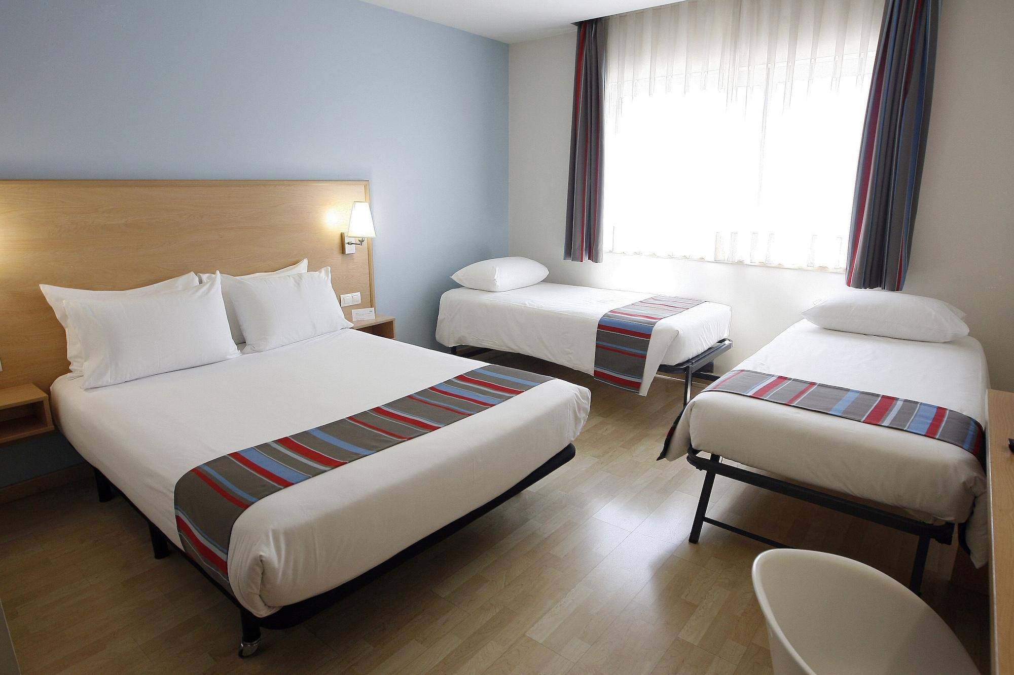 Travelodge Madrid Metropolitano Exterior photo
