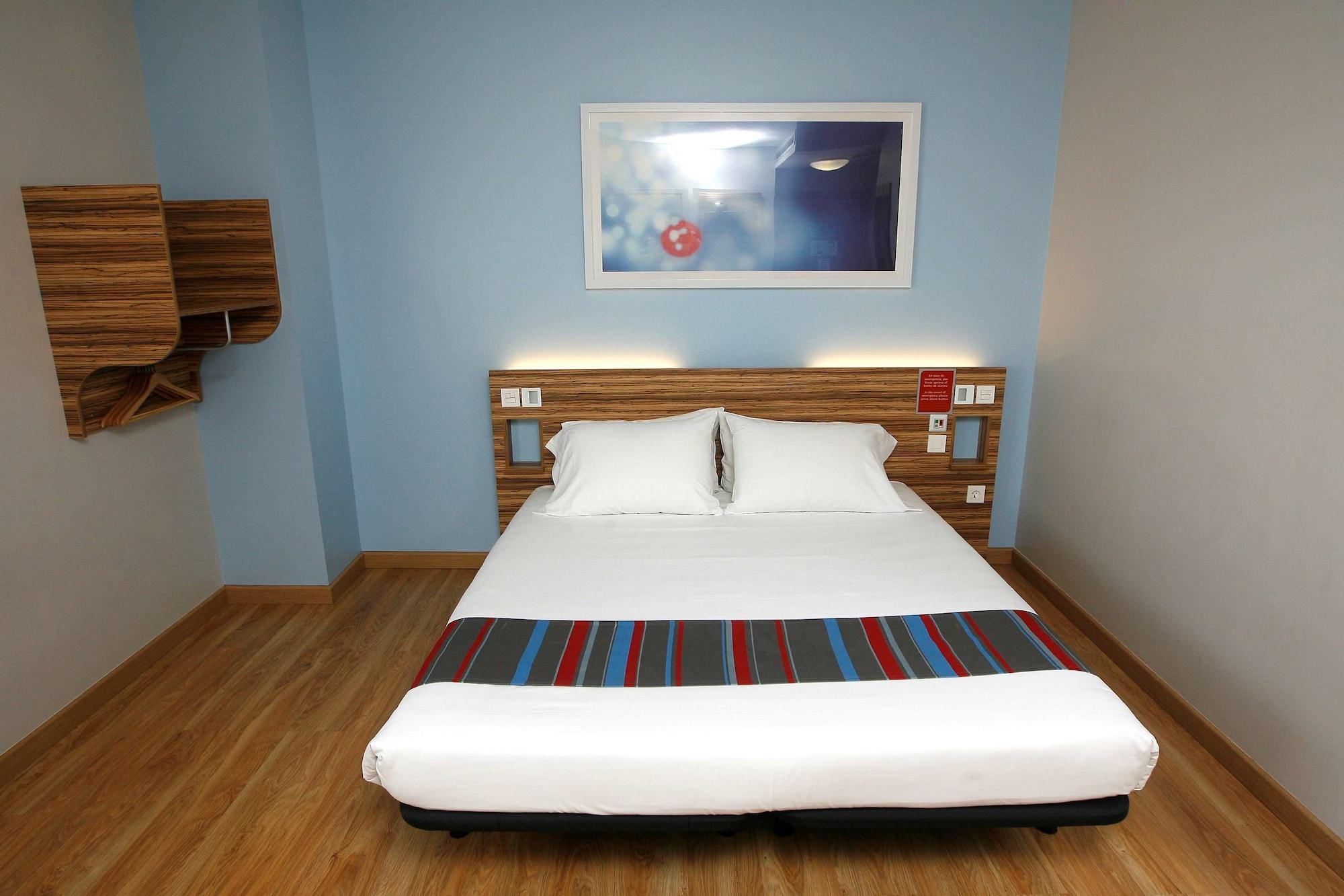 Travelodge Madrid Metropolitano Exterior photo